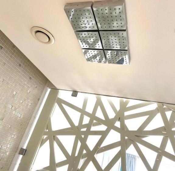 هتل La Tour Blanche