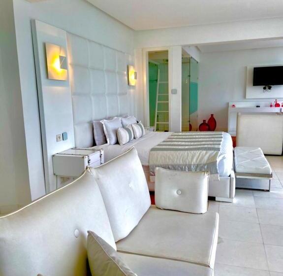 هتل La Tour Blanche