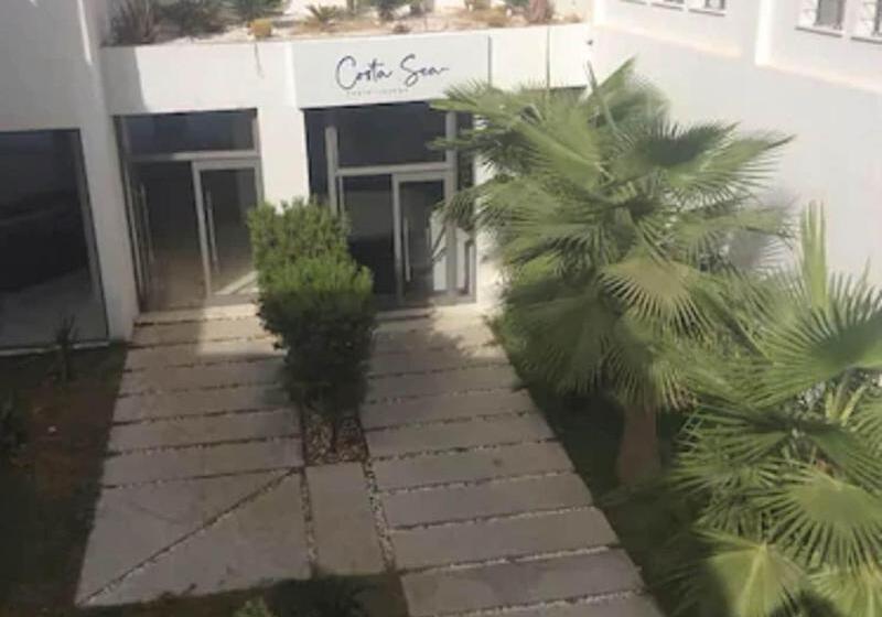 هتل La Tour Blanche