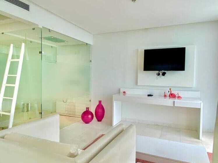 هتل La Tour Blanche