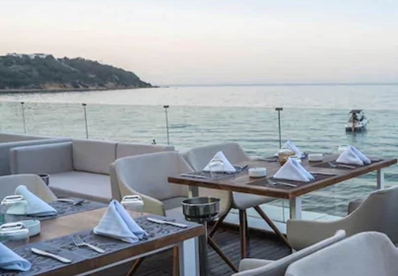 هتل La Tour Blanche