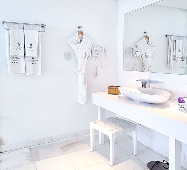 هتل La Tour Blanche