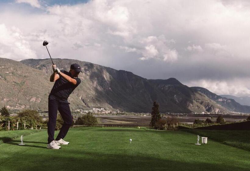 בית מלון כפרי Lindenhof Pure Luxury & Spa Dolcevita Resort