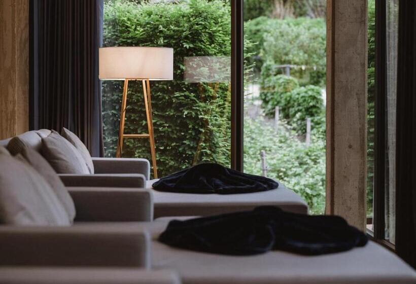 בית מלון כפרי Lindenhof Pure Luxury & Spa Dolcevita Resort