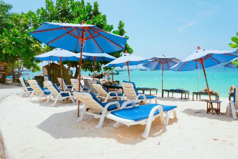 호텔 Phi Phi Mountain Beach Resort Sha Certified