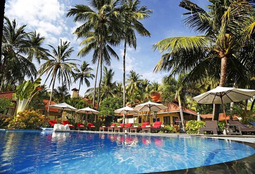 Отель Teluk Karang Dive & Spa Resort