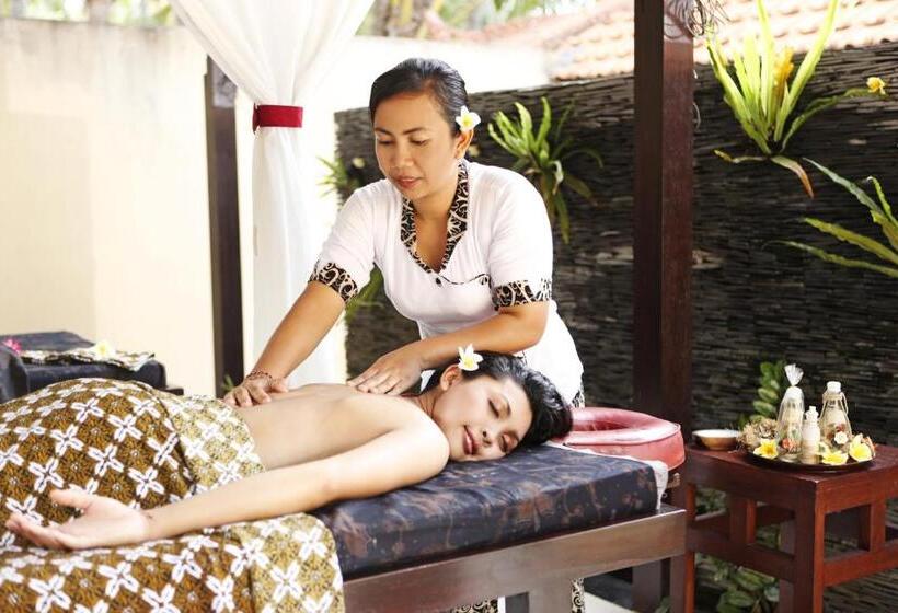 בית מלון כפרי Teluk Karang Dive & Spa Resort