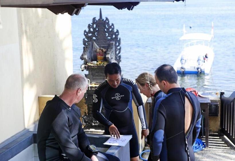 Отель Teluk Karang Dive & Spa Resort