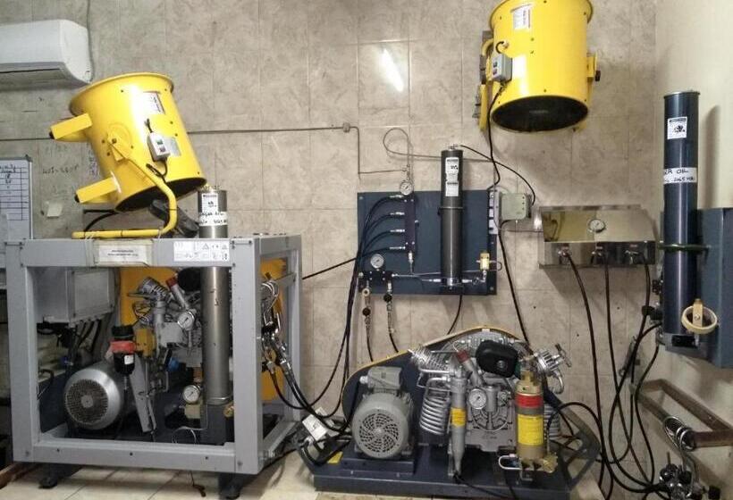 בית מלון כפרי Villa Alba Bali Dive Resort