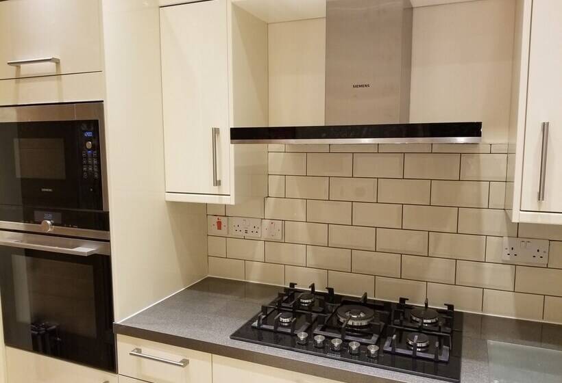 Mayflower Apartments