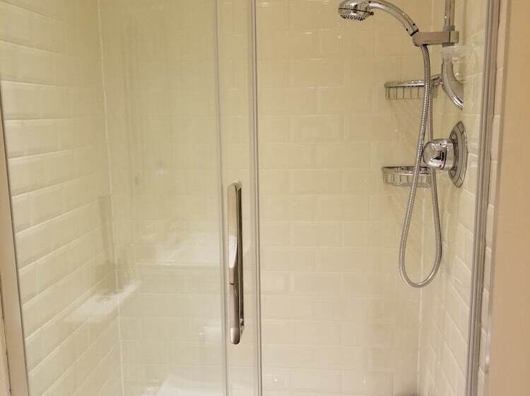 Mayflower Apartments