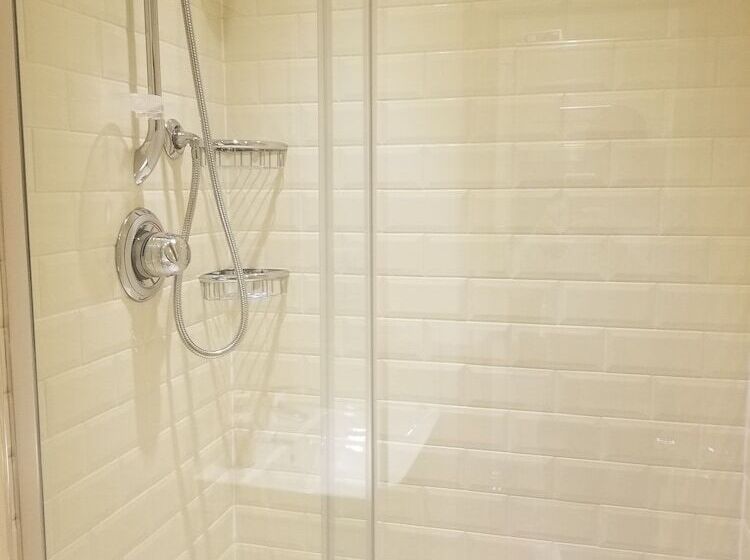 Mayflower Apartments