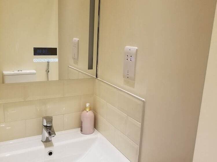 Mayflower Apartments