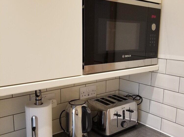 Mayflower Apartments