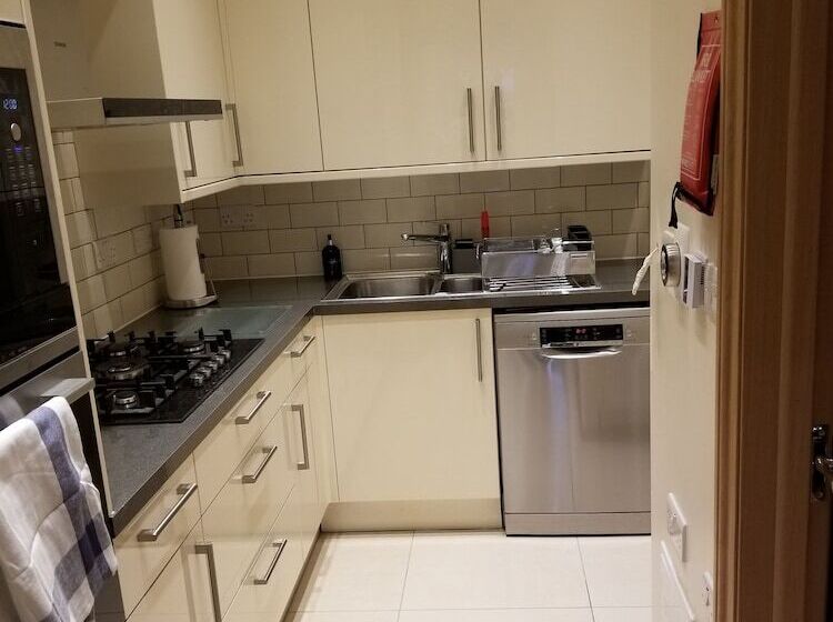 Mayflower Apartments