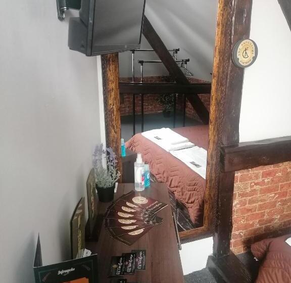 استراحتگاه Pirocanac Rooms & Restaurant