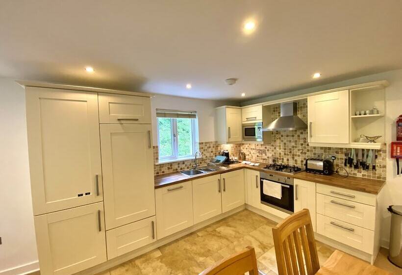 Trewhiddle Cottage 42