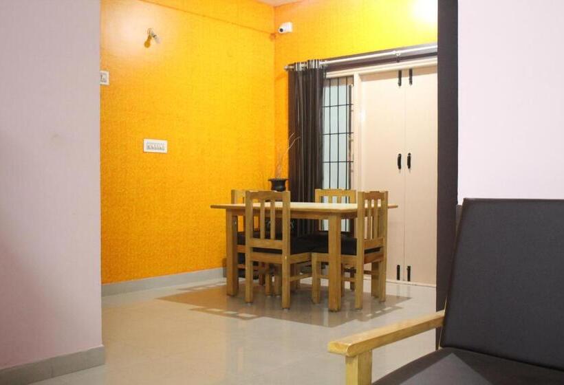 בית מלון כפרי Arra Transit Bengaluru International Airport