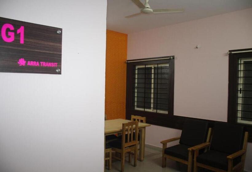 בית מלון כפרי Arra Transit Bengaluru International Airport