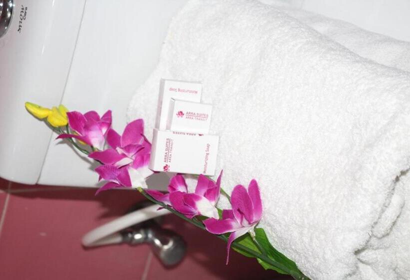 בית מלון כפרי Arra Transit Bengaluru International Airport