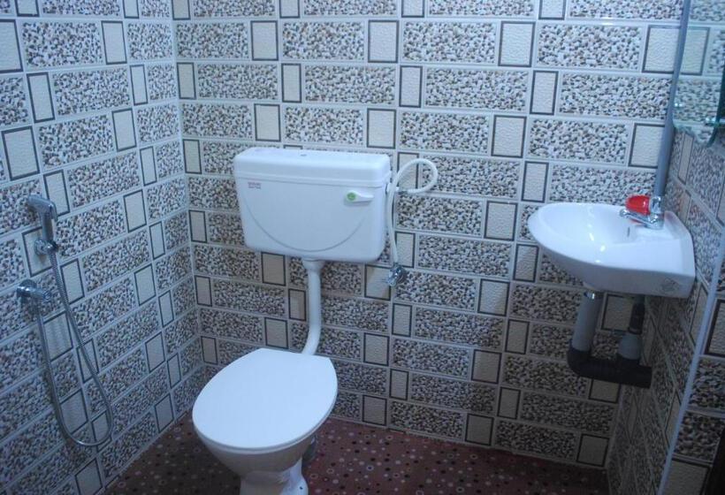 Отель Jebasakthy