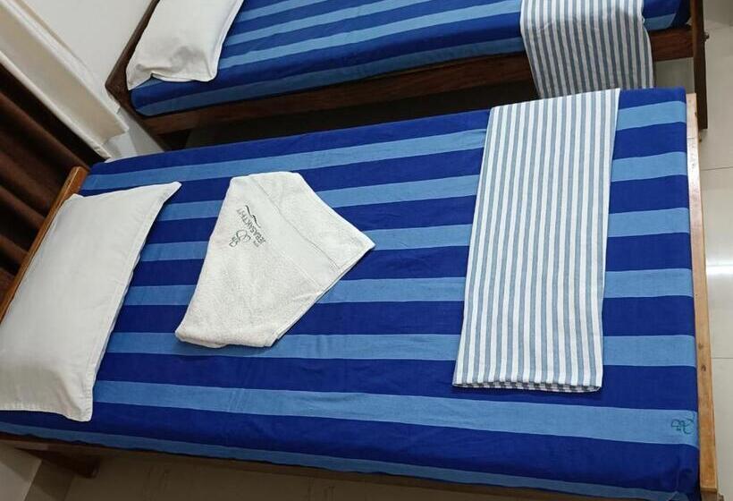 Отель Jebasakthy