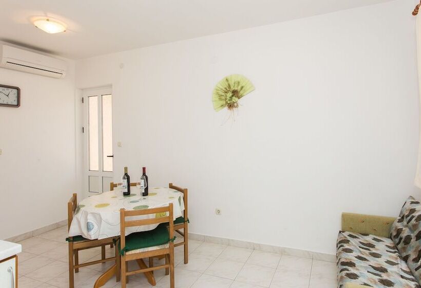 Apartments Villa Dingac   Borak