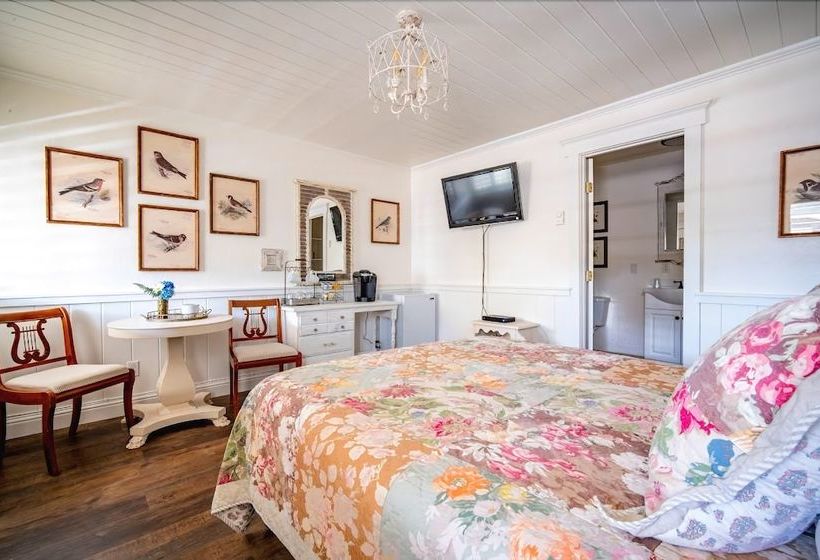 فندق Bandon Marina Inn