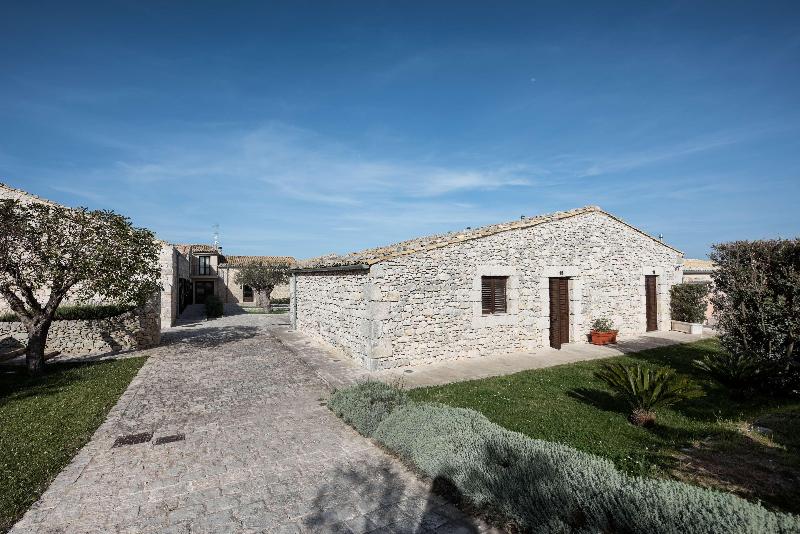 هتل La Dimora Di Spartivento Bw Signature Collection