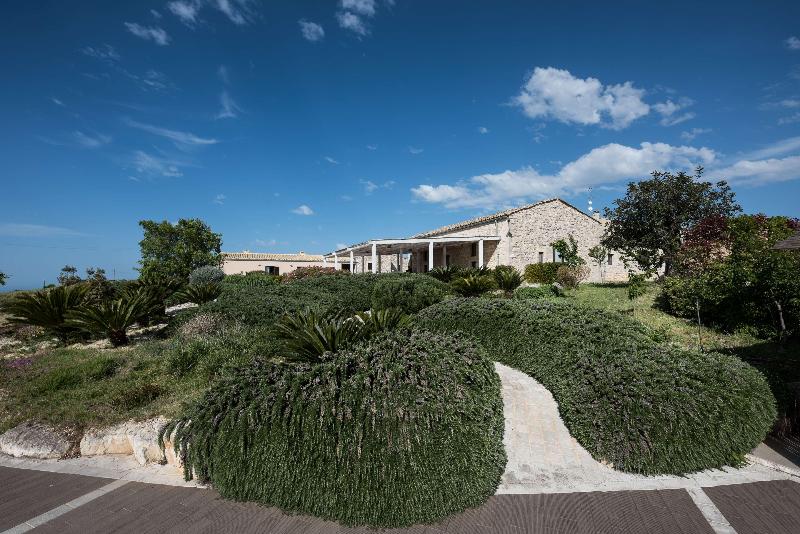 هتل La Dimora Di Spartivento Bw Signature Collection