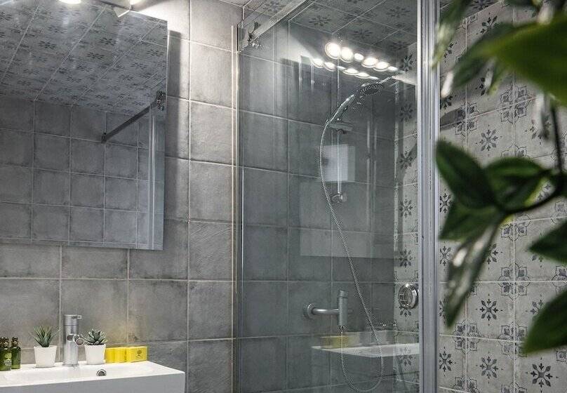 Nemeseos 82m² Homm Apartment With Roof Garden And Pool