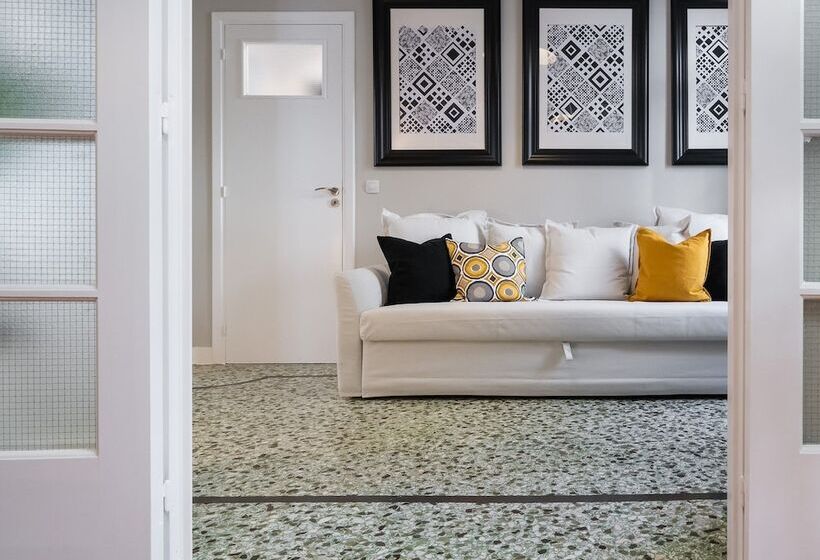 Nemeseos 82m² Homm Apartment With Roof Garden And Pool