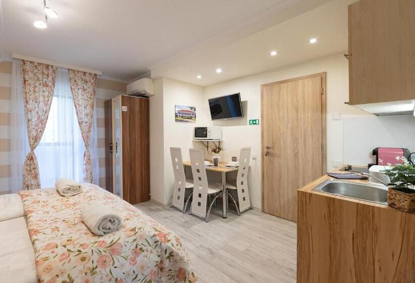 Пансион Balaton Fantasy Villa