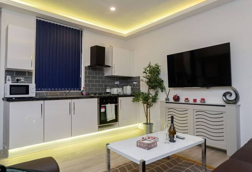 Towler House Apartments 6 Beds In 3 Bedrooms