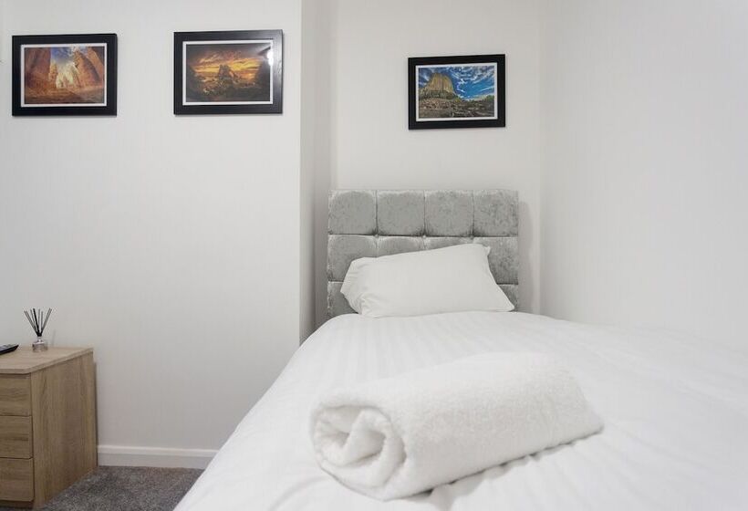 Towler House Apartments 6 Beds In 3 Bedrooms