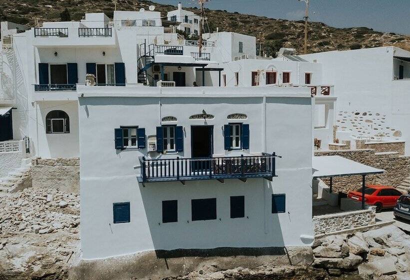 Amorgis Seaside Villa