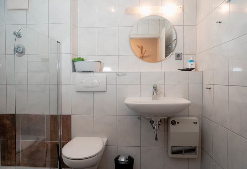 Apartment Schwarz Waldperle