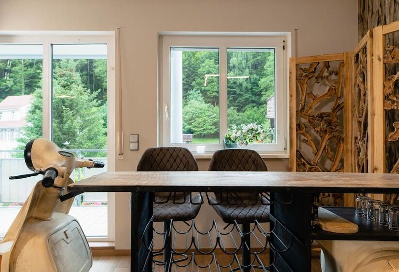 Apartment Schwarz Waldperle