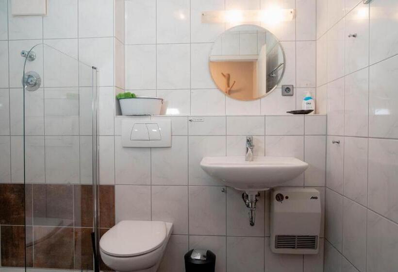 Apartment Schwarz Waldperle