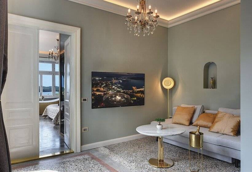 Arena & Sea View Luxurious Residence