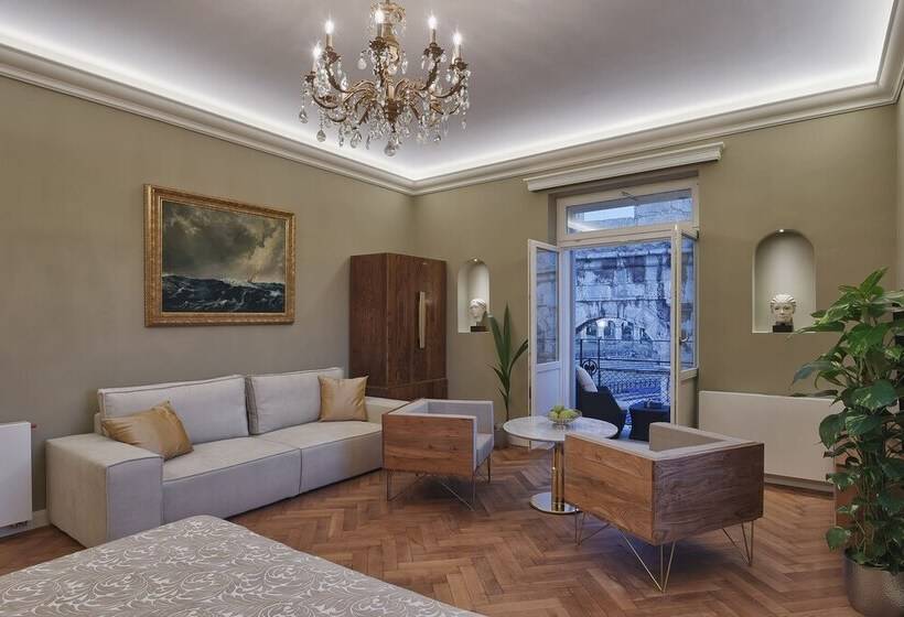 Arena & Sea View Luxurious Residence