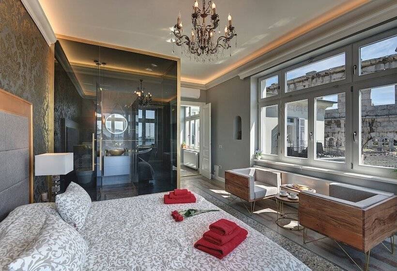 Arena & Sea View Luxurious Residence