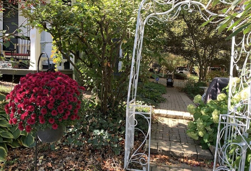 مبيت وإفطار Cuyahoga Valley Inn