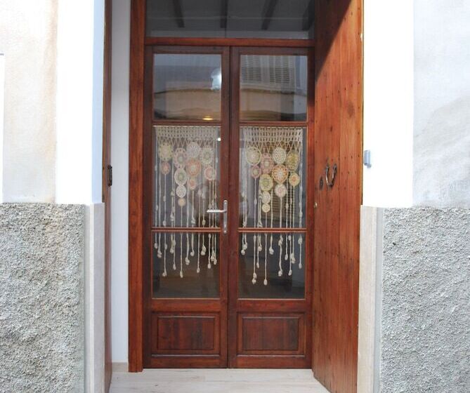 Can Moranta By Localite