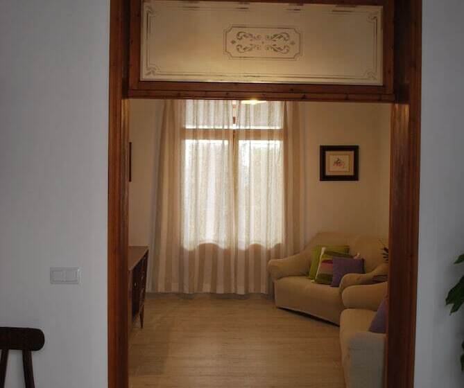 Can Moranta By Localite