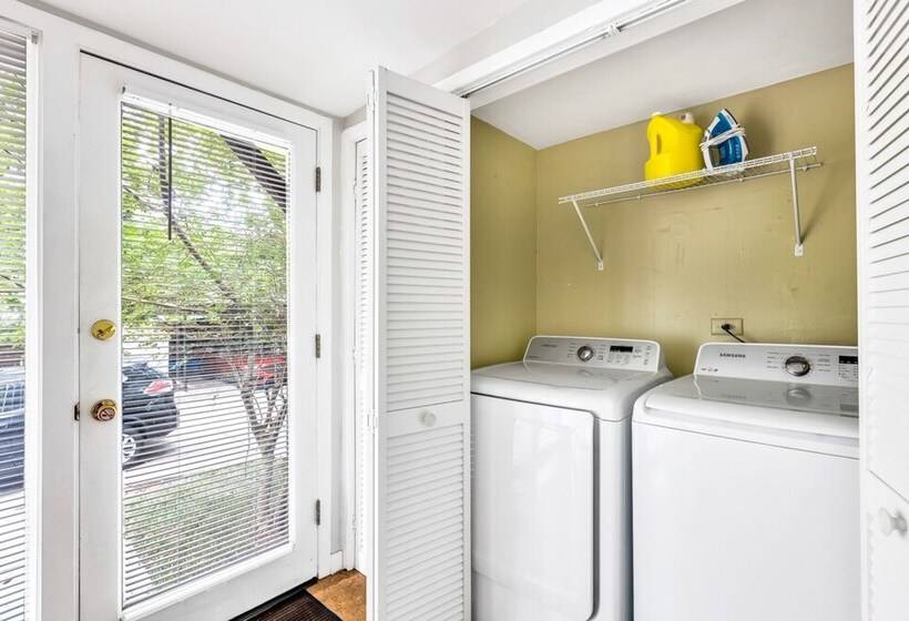 Charming Lavista Bungalow