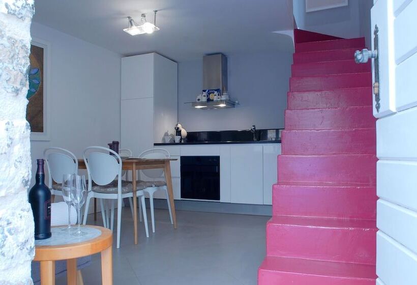 Dolce Vita Stone House Hvar