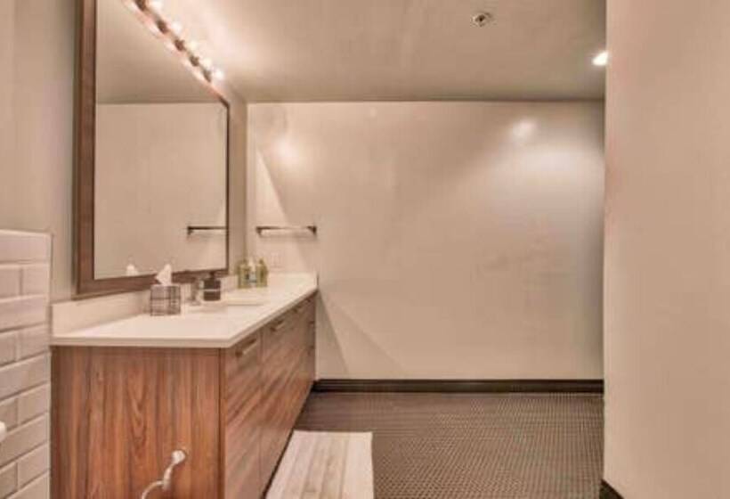 Downtown Luxury Lofts By Rba Living