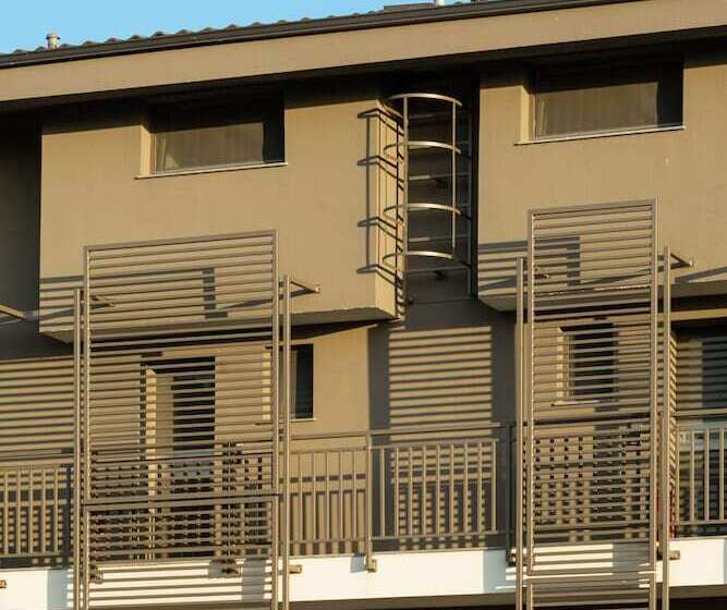 Eco Green Residences & Suites