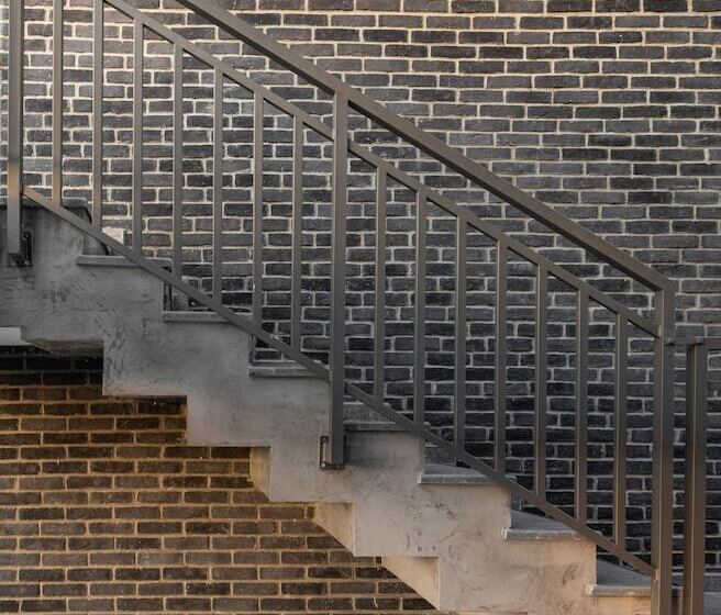 Eco Green Residences & Suites